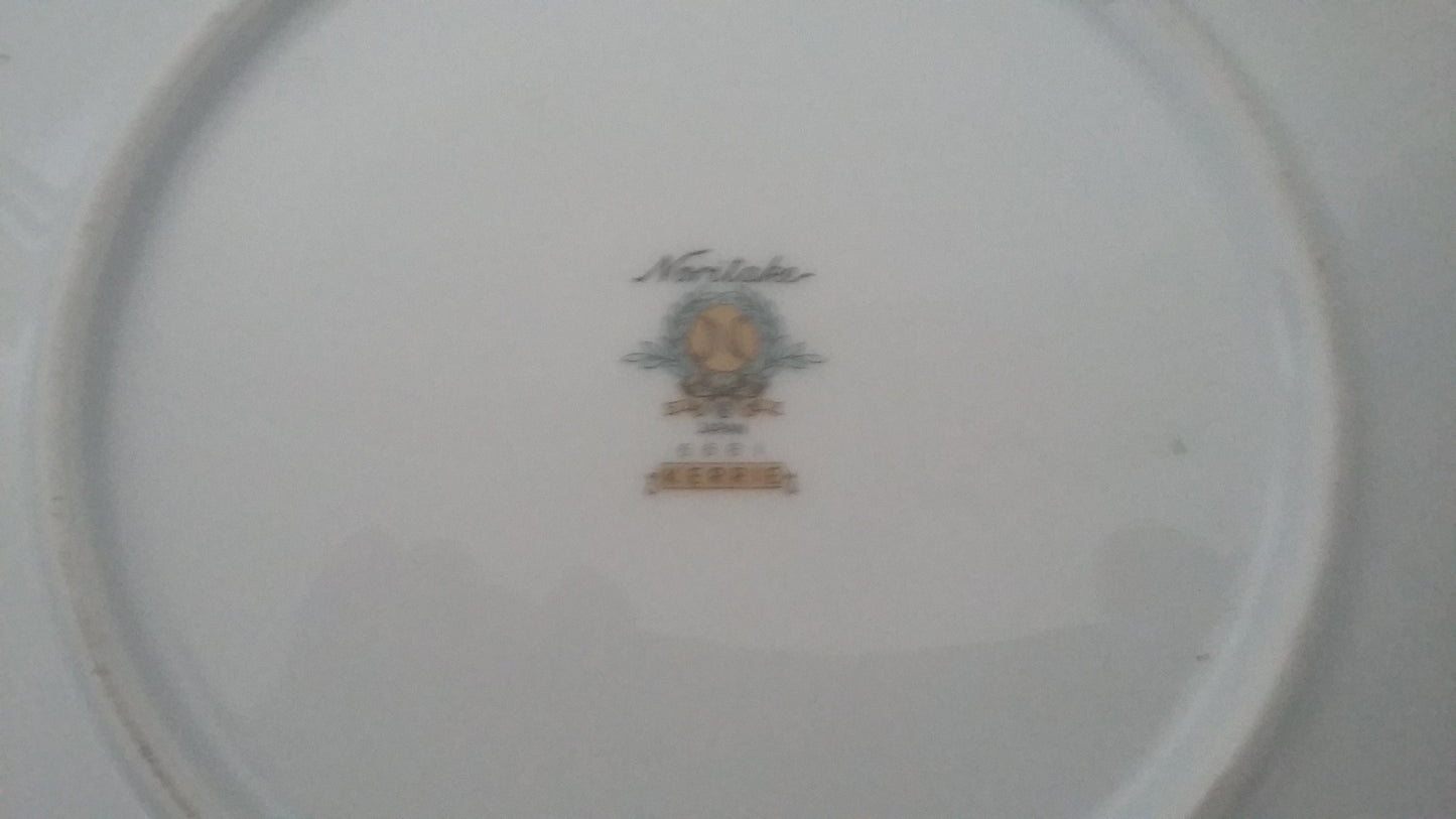 Quality Part Noritake Kerrie Dinner Service. Japan