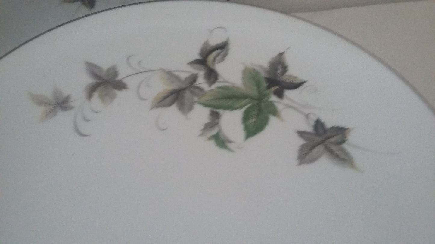 Quality Part Noritake Kerrie Dinner Service. Japan