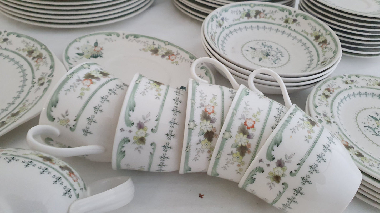 Large Bone China Royal Doulton Dinner Service ‘Provencal’ Pattern