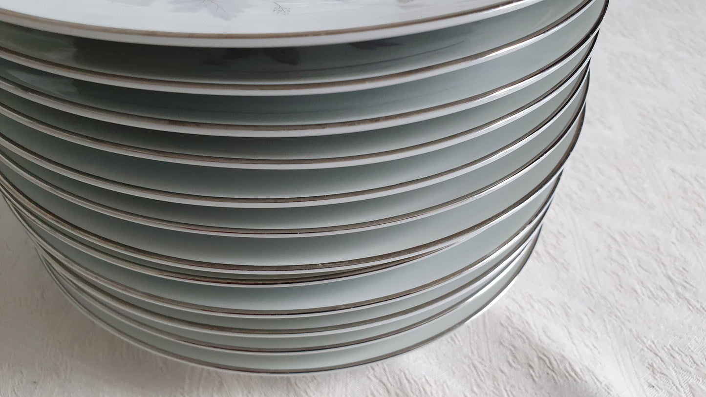 23 Quality Noritake Harwood Autumn Leaves Browns Lilac Hues Dinner Salad Plates