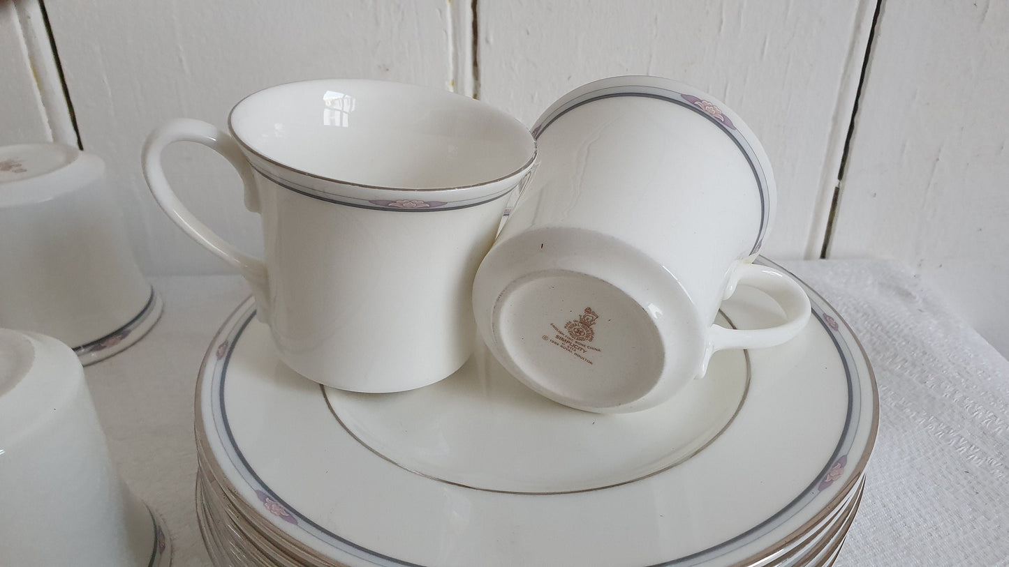 40 Piece Classic 80’s Chic Vintage Large Quality Royal Doulton ‘Simplicity’ Tea Coffee Service 8 Of Each Bone China