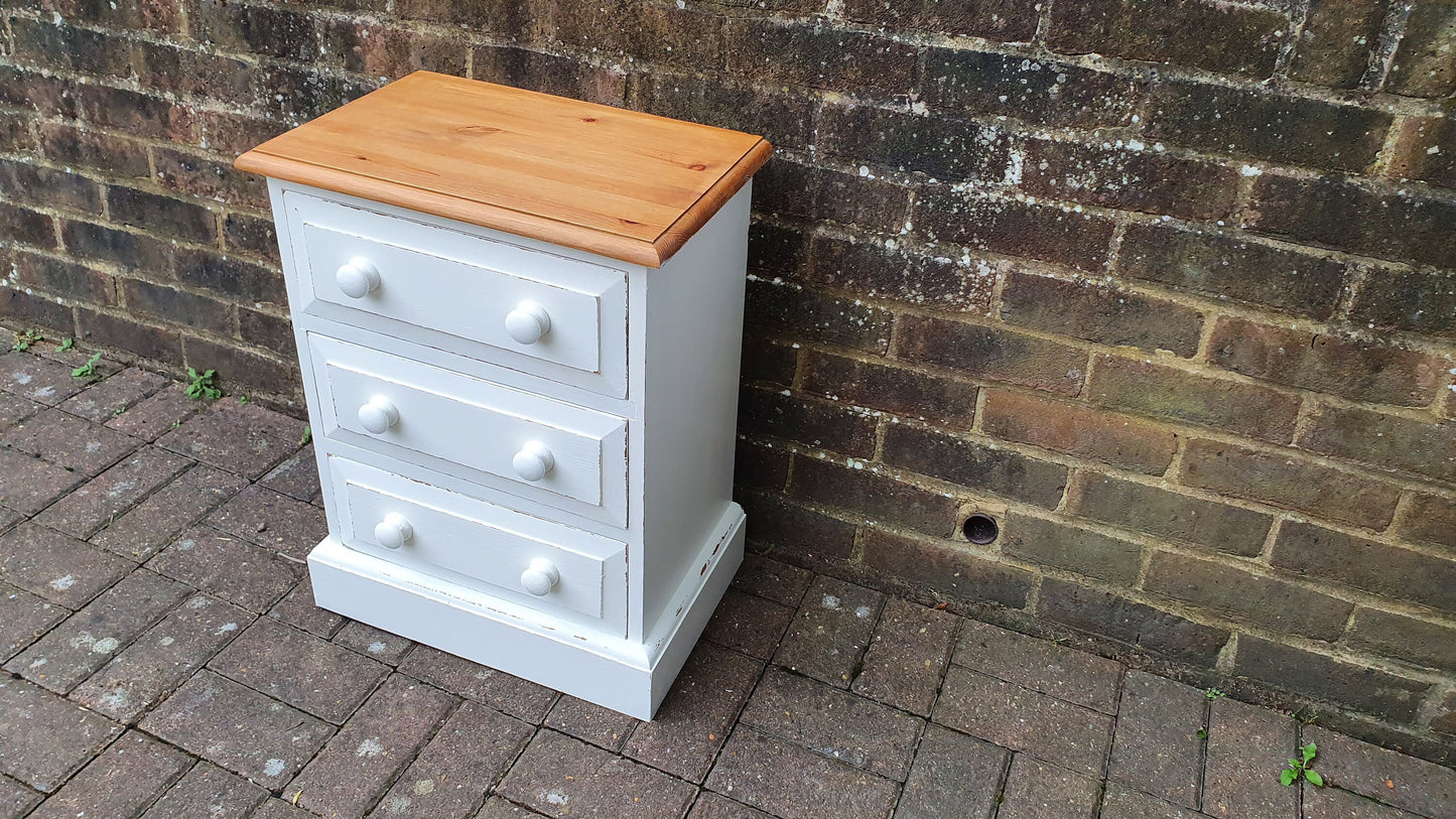 80’s Hand Painted Bedside Chest of Drawers Table Solid Pine in Farrow and Ball Wimborne White and Gold Acrylic Pine Stripped Pine Top