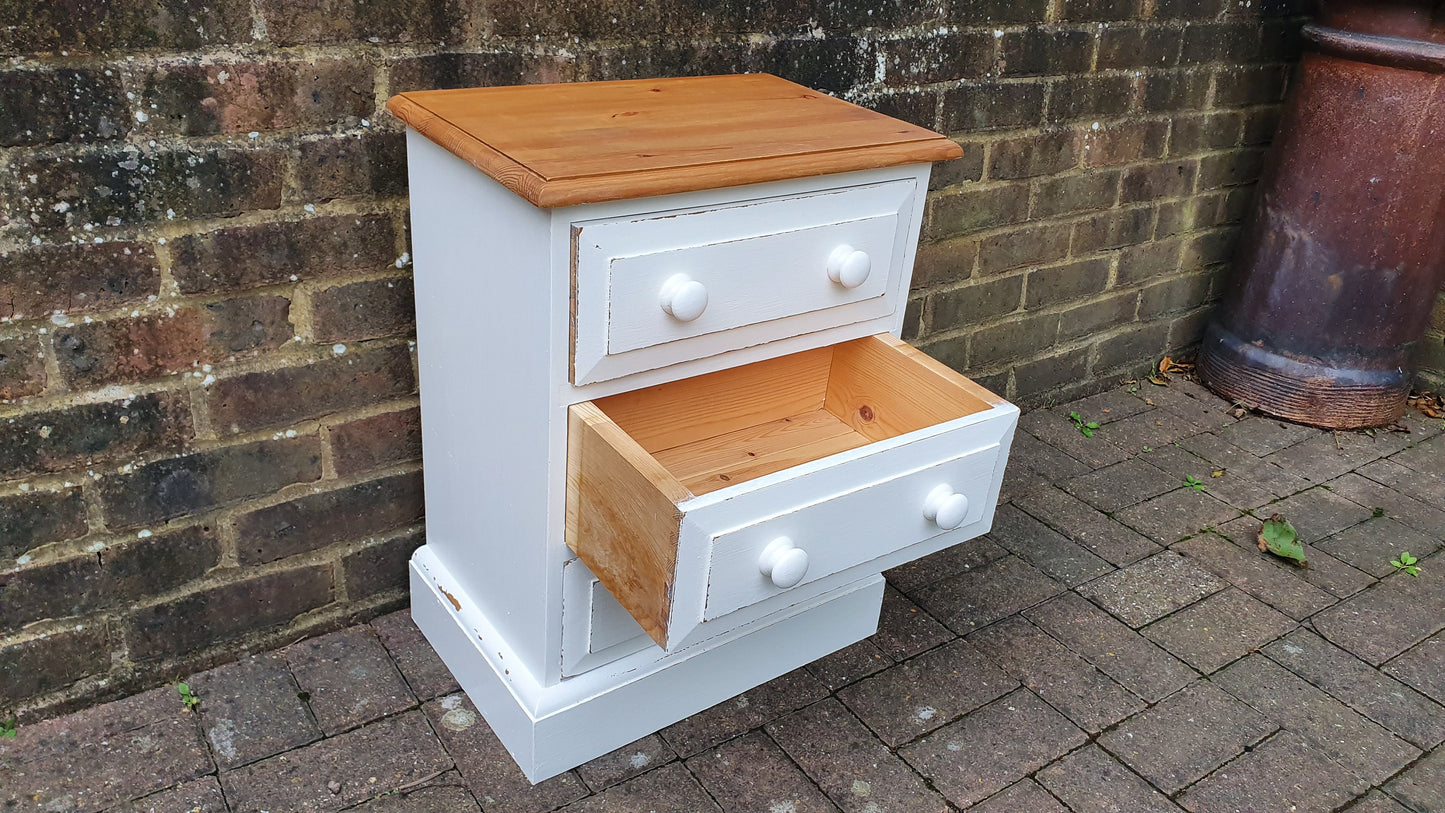 80’s Hand Painted Bedside Chest of Drawers Table Solid Pine in Farrow and Ball Wimborne White and Gold Acrylic Pine Stripped Pine Top