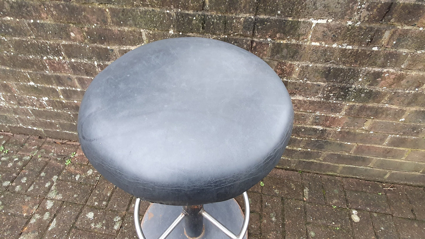 26 kg Vintage 70's Retro Bar Stool Solid Iron Chrome Leatherette Superb Quality and Style