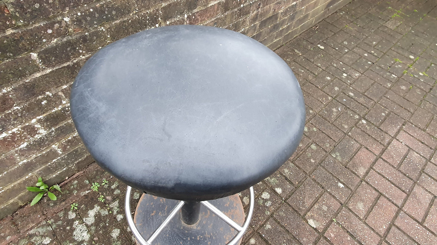 26 kg Vintage 70's Retro Bar Stool Solid Iron Chrome Leatherette Superb Quality and Style