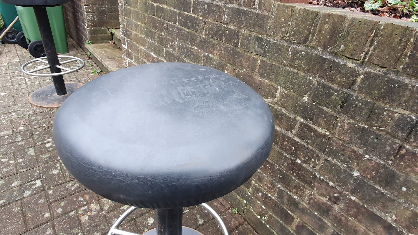 26 kg Vintage 70's Retro Bar Stool Solid Iron Chrome Leatherette Superb Quality and Style
