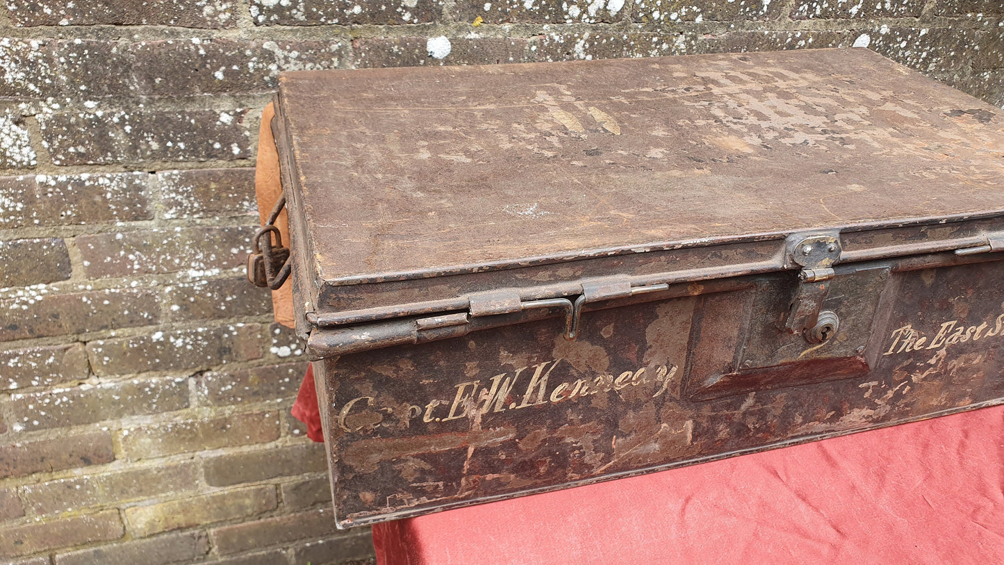 Rare Vintage Military Medical Uniform Storage Carrier TV Drama Shop Prop Coffee Table Major James Grierson