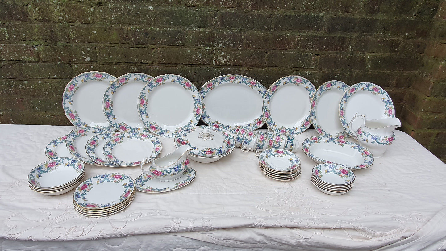 Quality Royal Doulton Floradora Dinner and Tea Service Booths 1981.