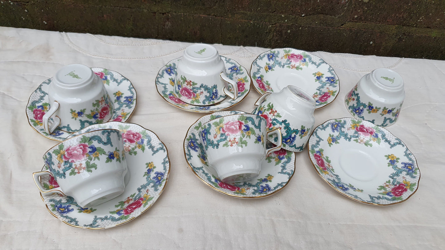 Quality Royal Doulton Floradora Dinner and Tea Service Booths 1981.