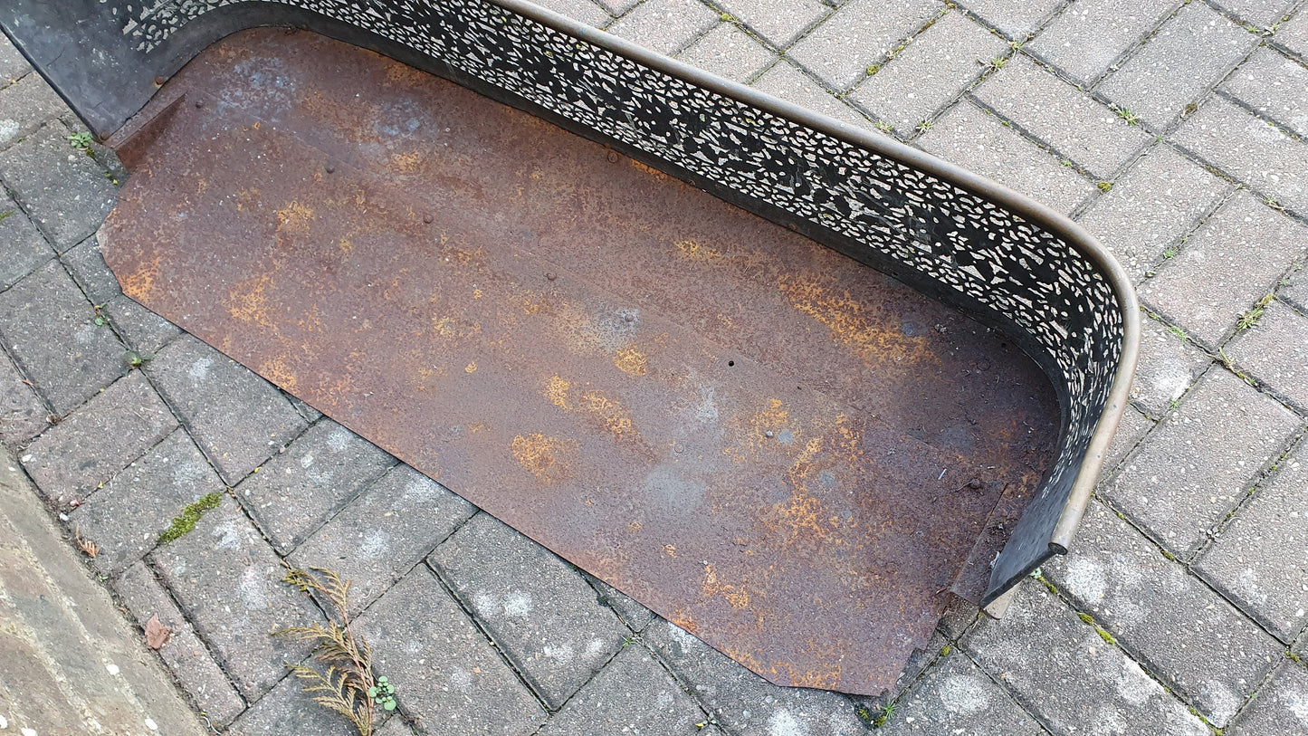Large Imposing Pierced Brass Victorian Fender Fire Guard Vintage Fireplace