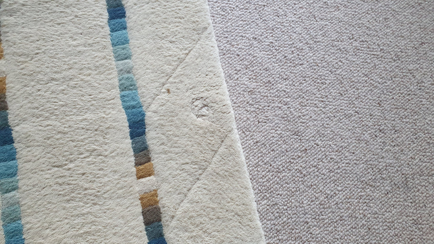 Large Thick Wool Heavy Quality Cream Decorated Rug ‘Imperial Jewel’