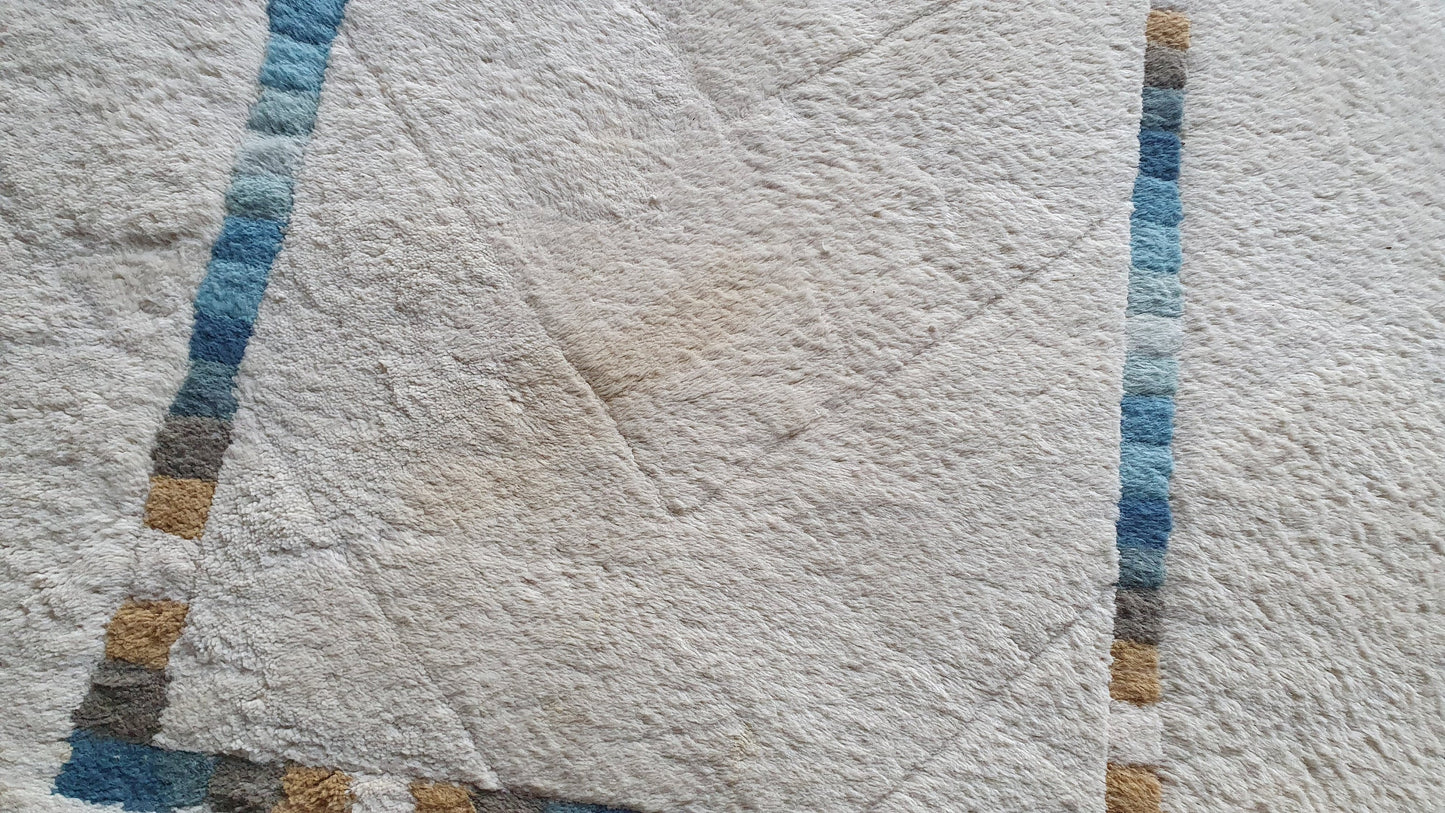 Large Thick Wool Heavy Quality Cream Decorated Rug ‘Imperial Jewel’