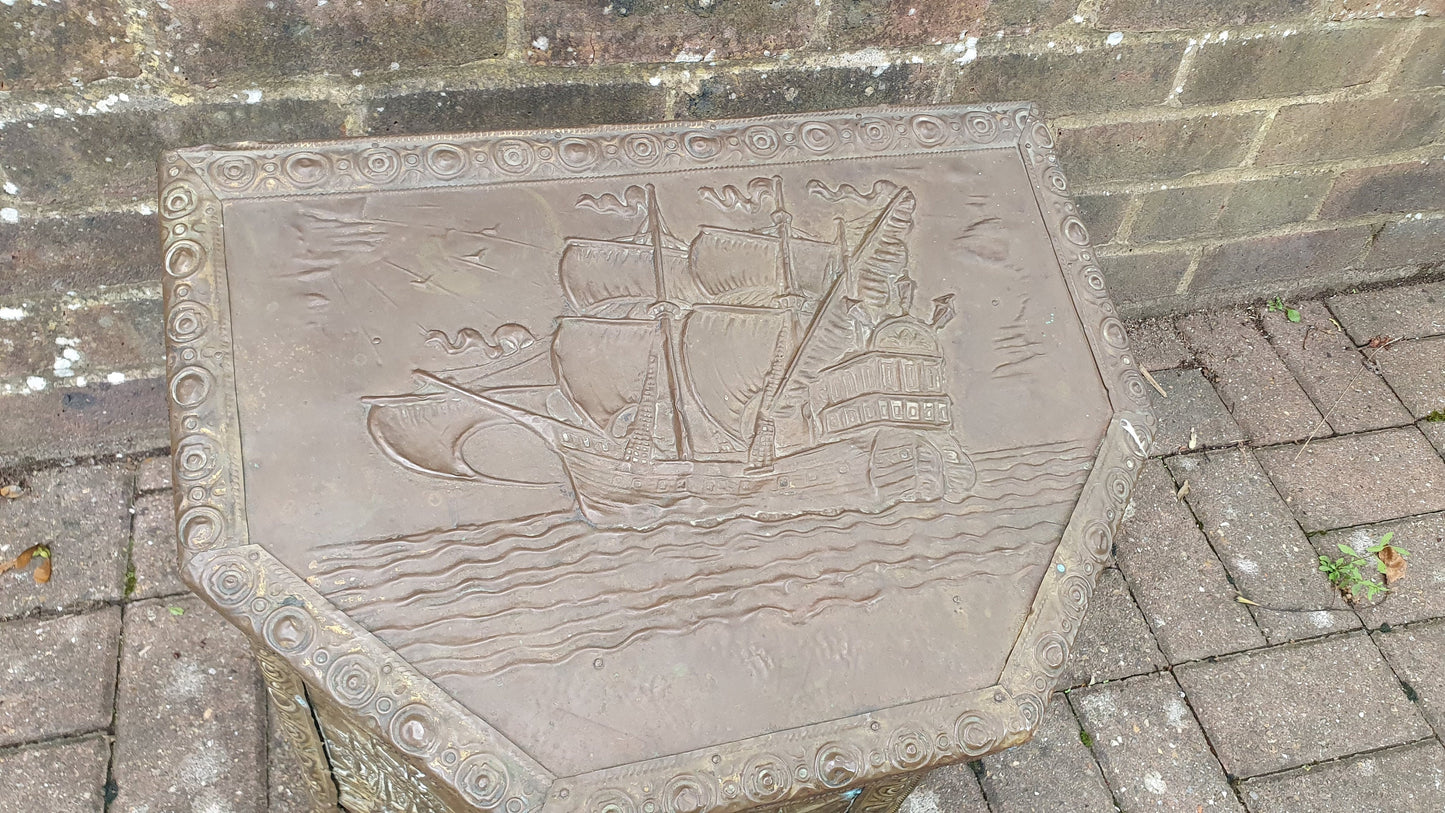 Large Galleon Vintage Brass Log Box Kindling