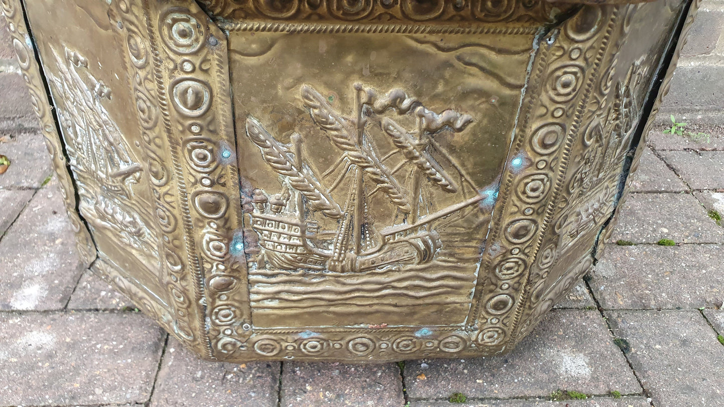 Large Galleon Vintage Brass Log Box Kindling