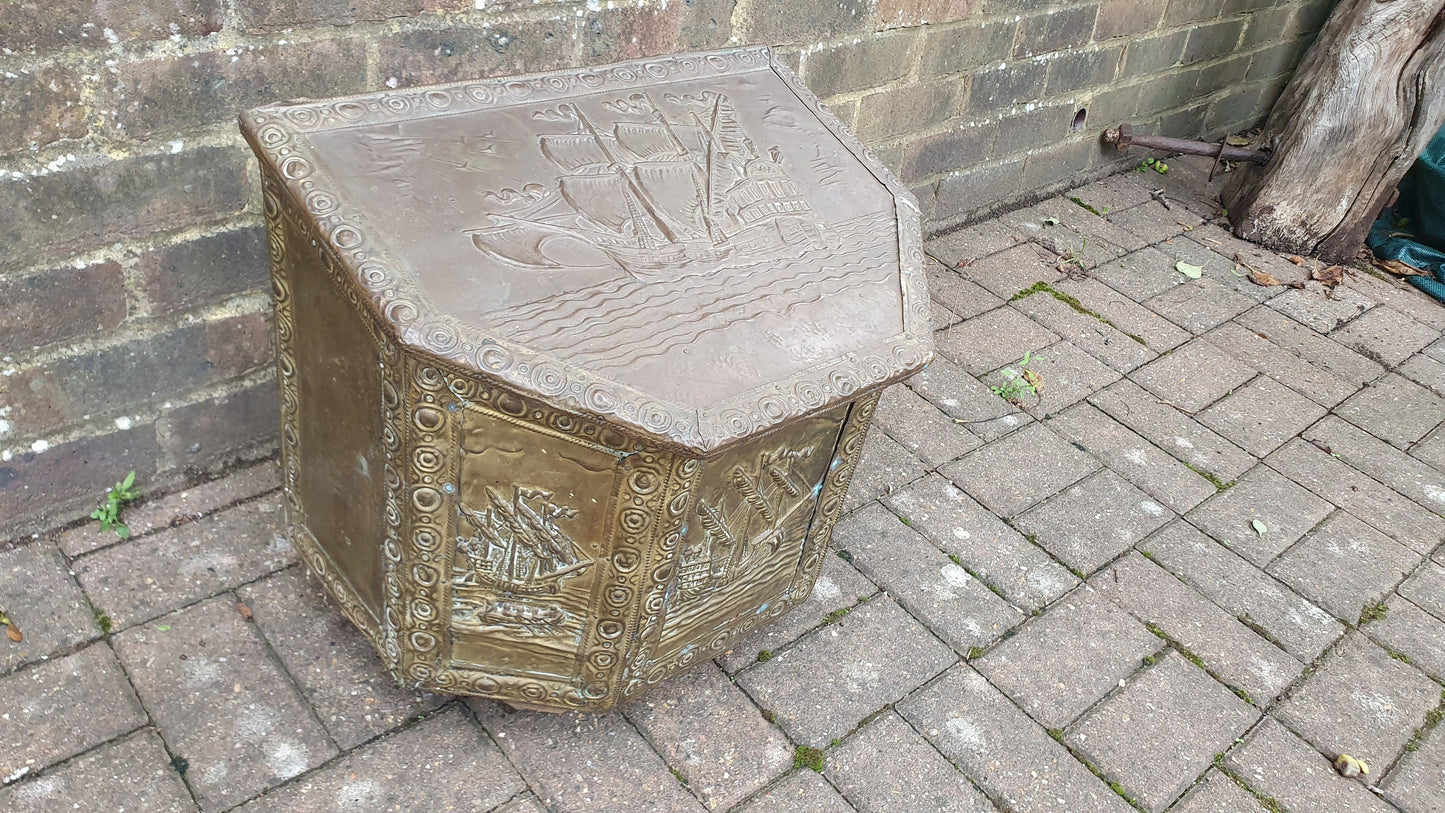 Large Galleon Vintage Brass Log Box Kindling