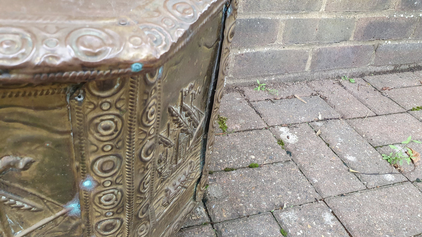 Large Galleon Vintage Brass Log Box Kindling