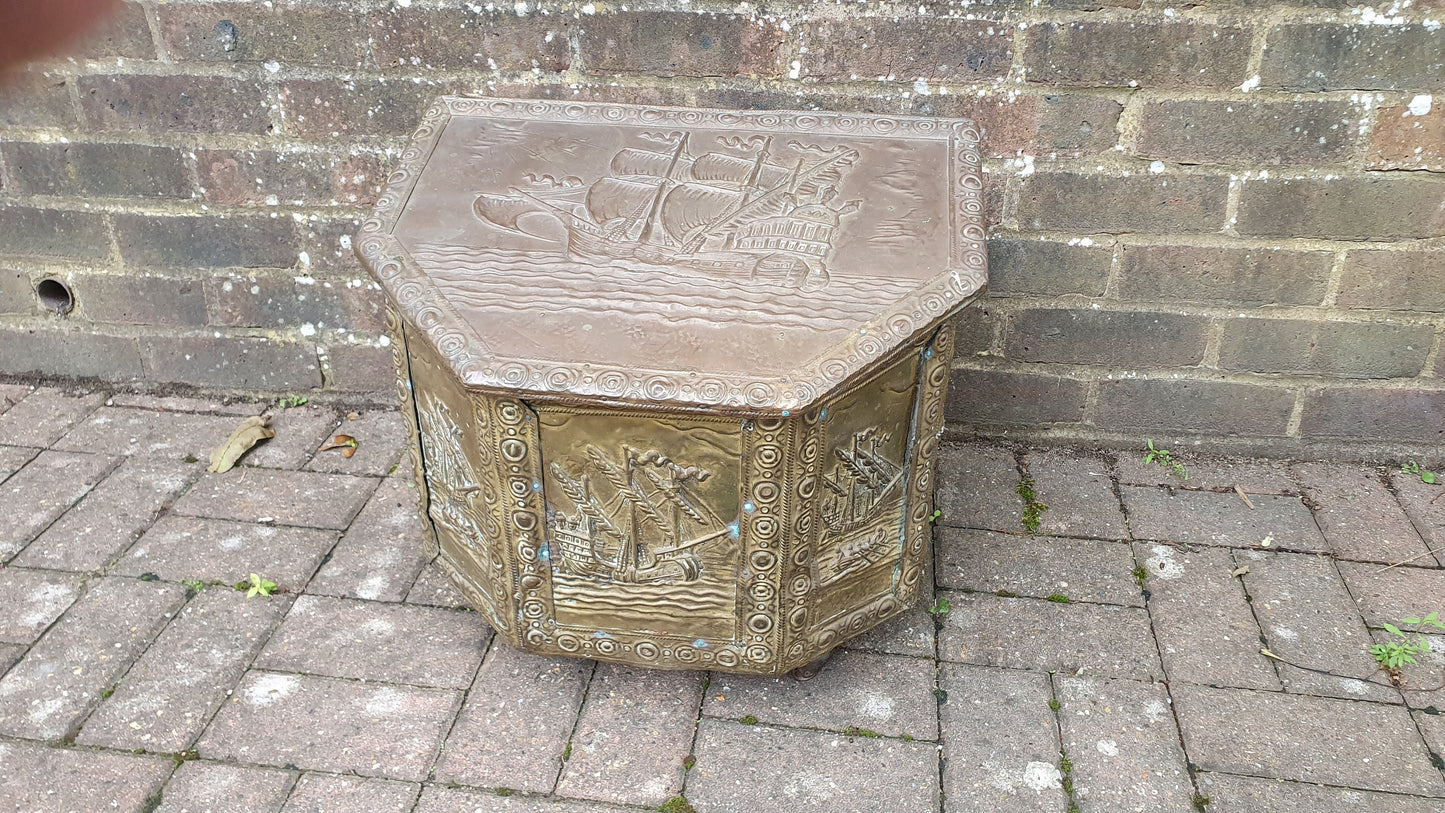 Large Galleon Vintage Brass Log Box Kindling