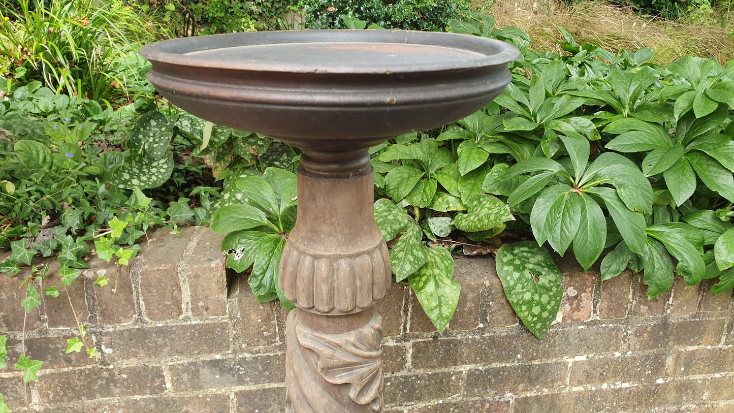 Beautiful Vintage Tall Carved Mahogany Torchere / Plant Stand On Tripod Legs Acorn Decoration
