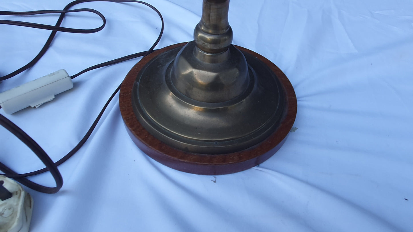 Impressive Brass Wooden Base Tall Bedside Table Desk Lamp Working.