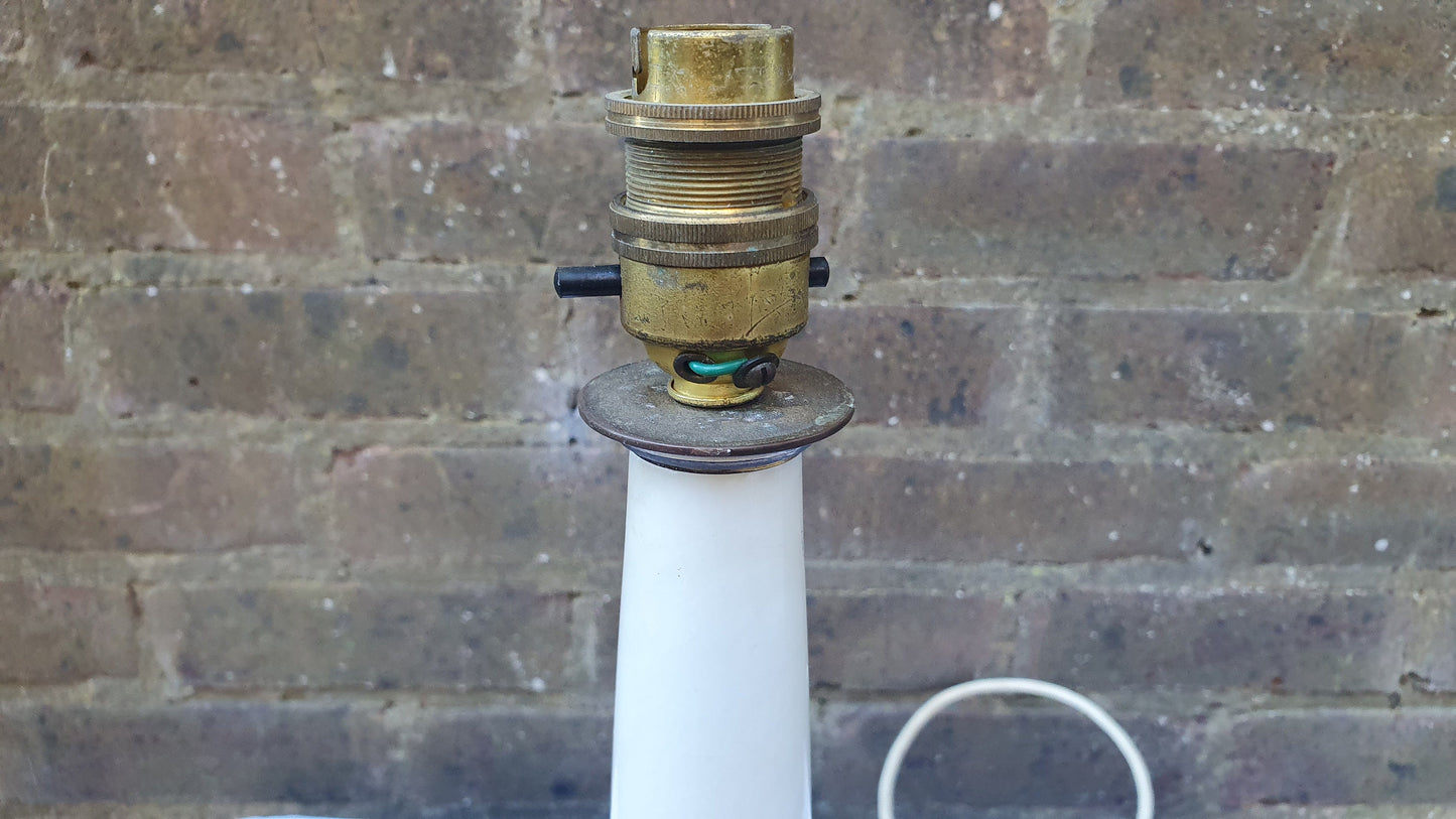 Vintage White Retro Working Onyx and Brass Table Lamp. Working.