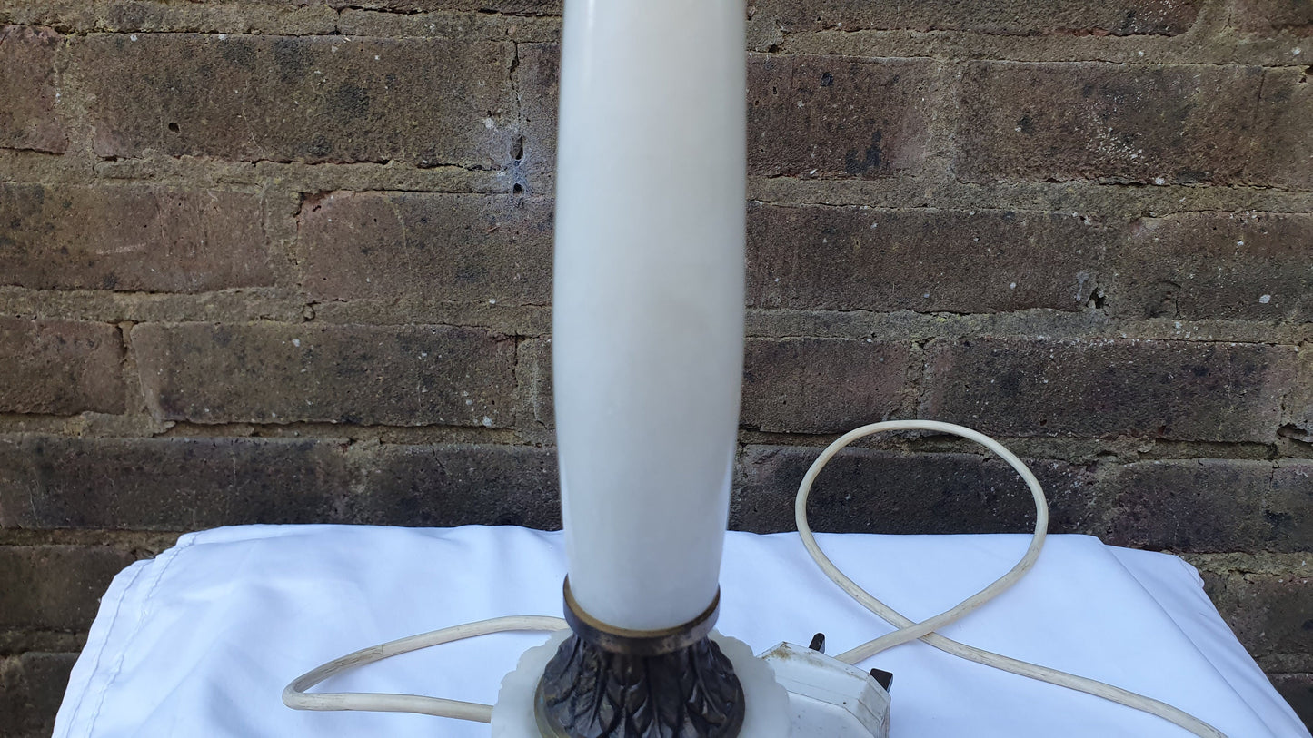 Vintage White Retro Working Onyx and Brass Table Lamp. Working.