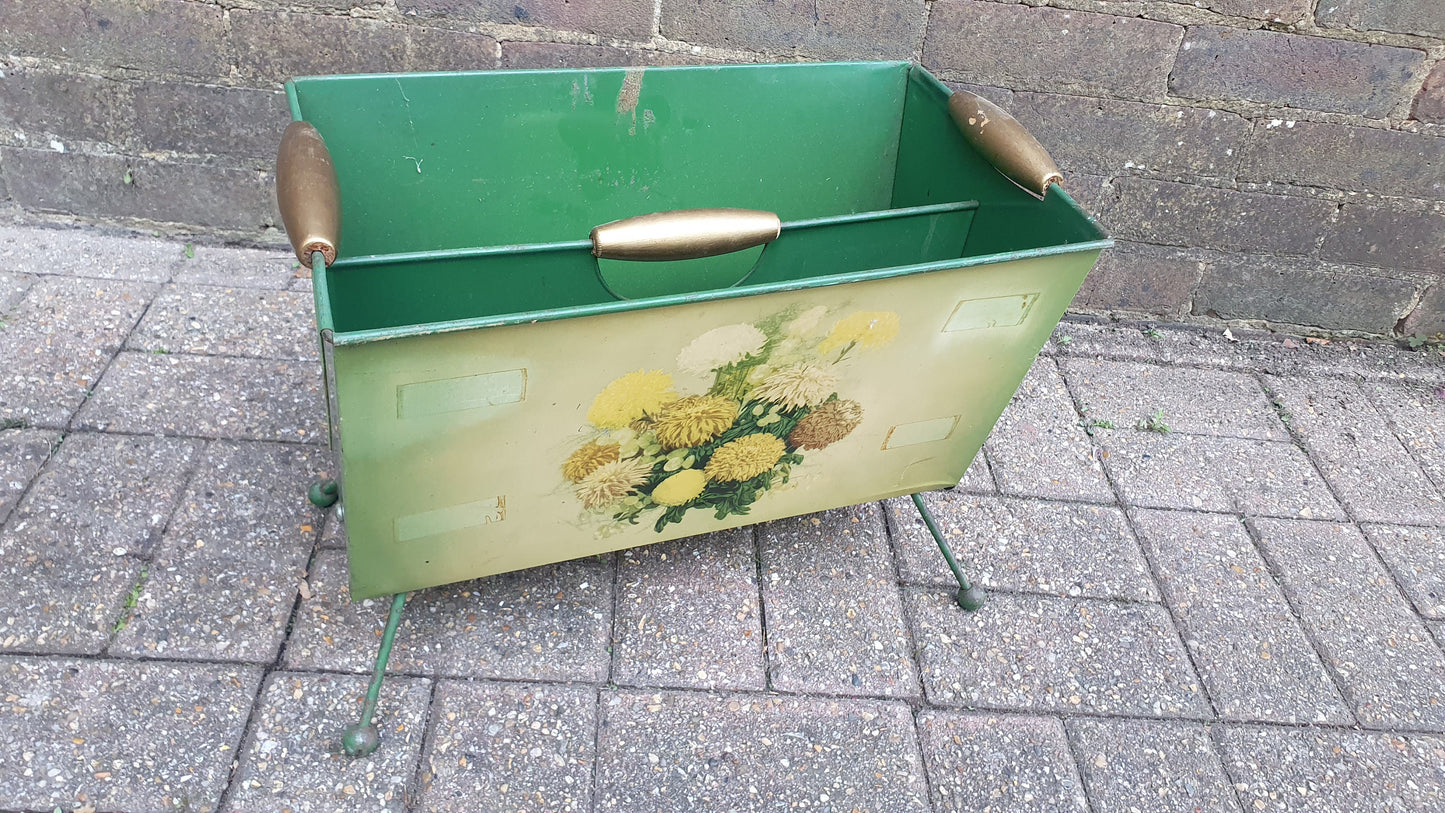 Vintage Retro Metal Magazine Rack Flower Decoration Atomic Feet.
