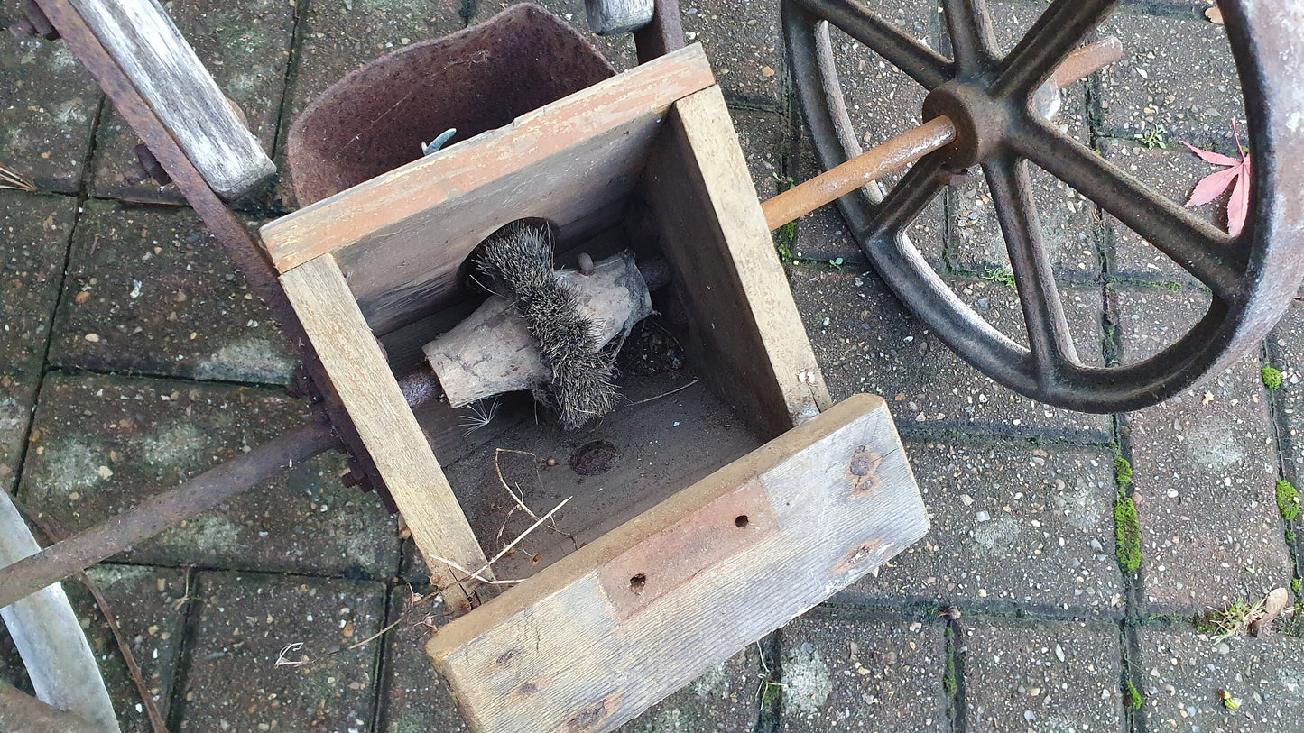 Vintage Wood and Metal Agricultural Seed Sower Horticulture Gardening Industrial