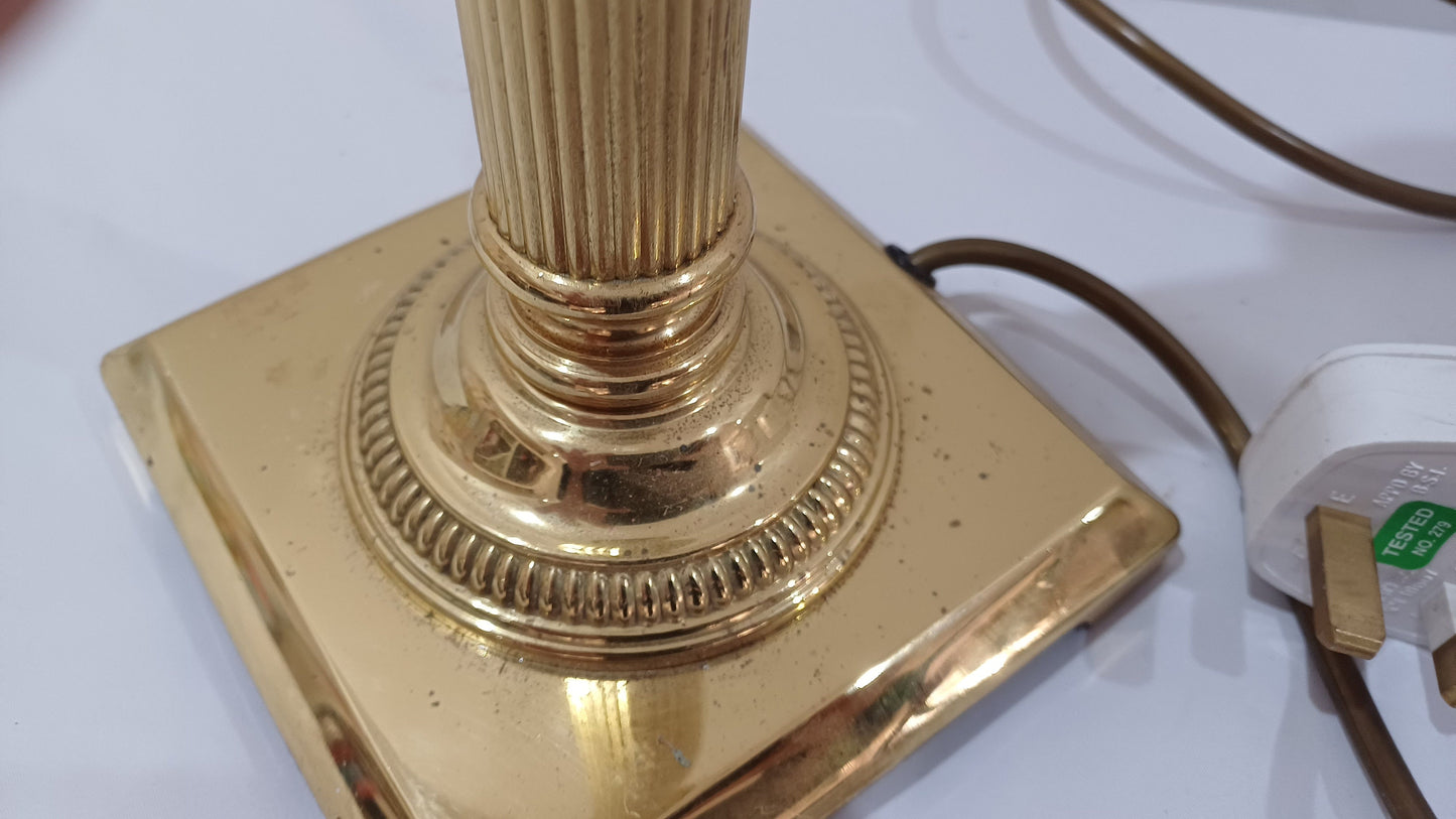 Vintage Fluted Brass Table Lamp Working.