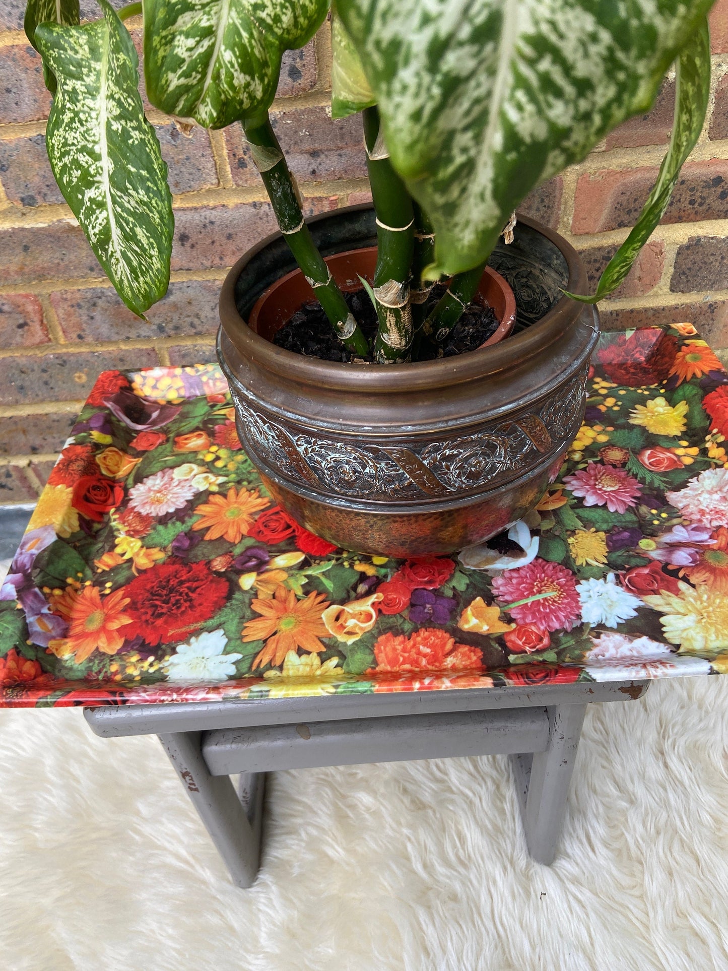 Smashing Original Retro Tray with Floral finish - Large, made by MALLOD (55cm x 36.5cm)