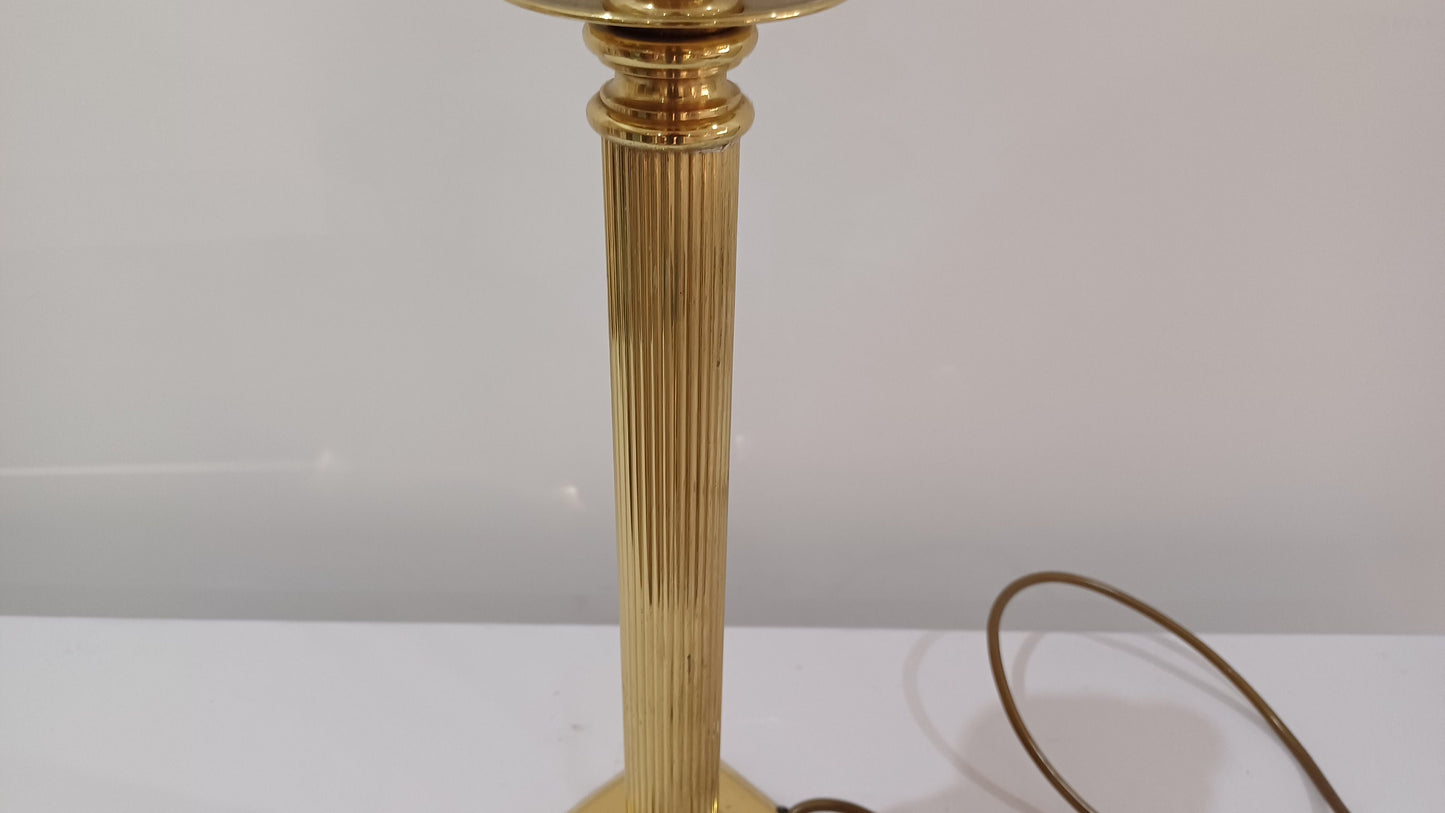Vintage Fluted Brass Table Lamp Working.