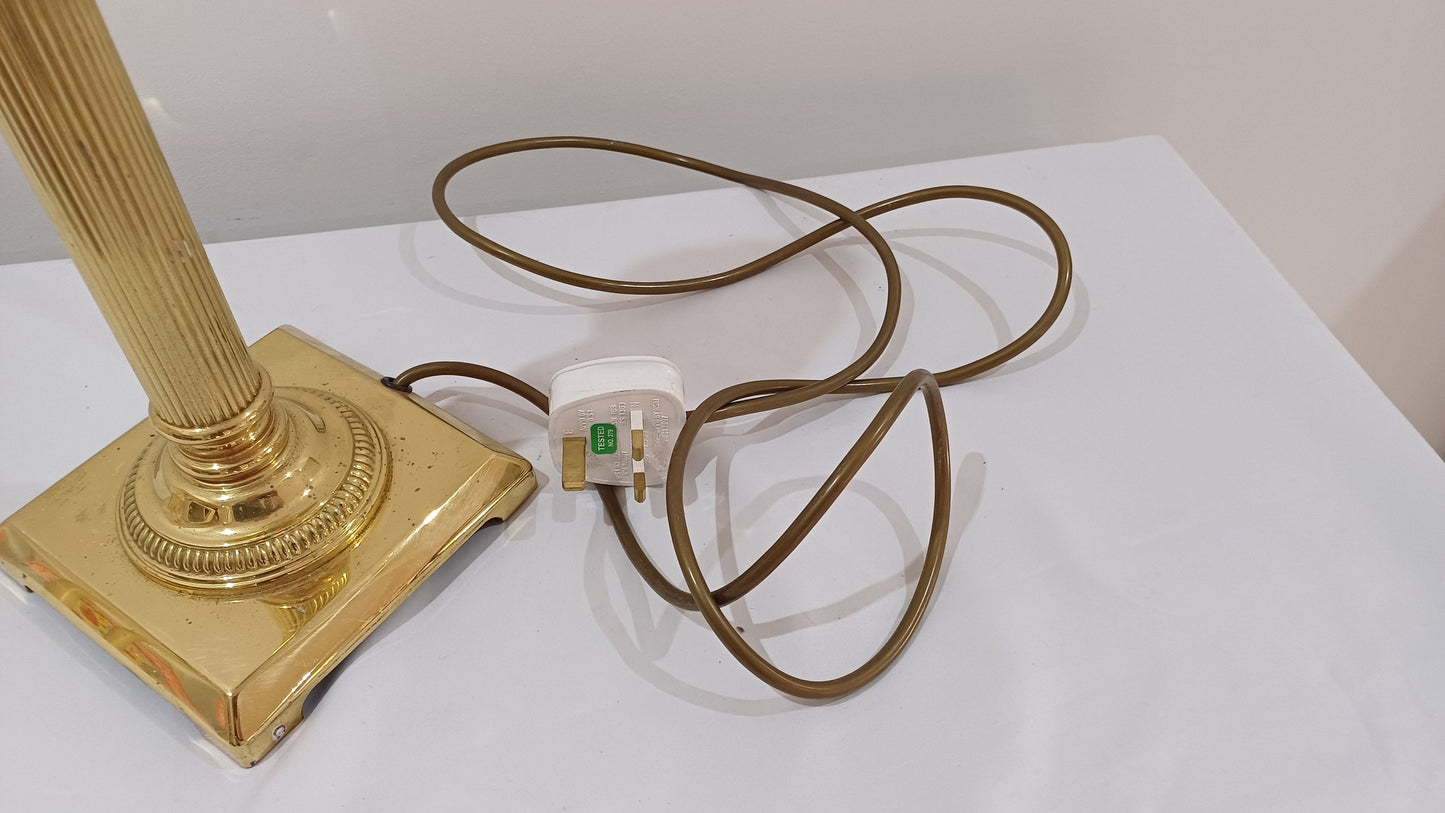 Vintage Fluted Brass Table Lamp Working.