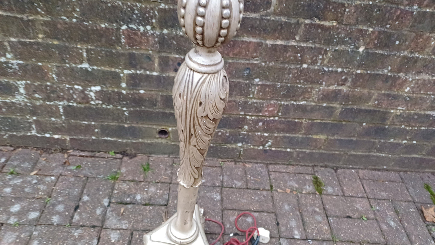 Vintage Painted Silver Metal Finish Standard Lamp Tripod Feet.