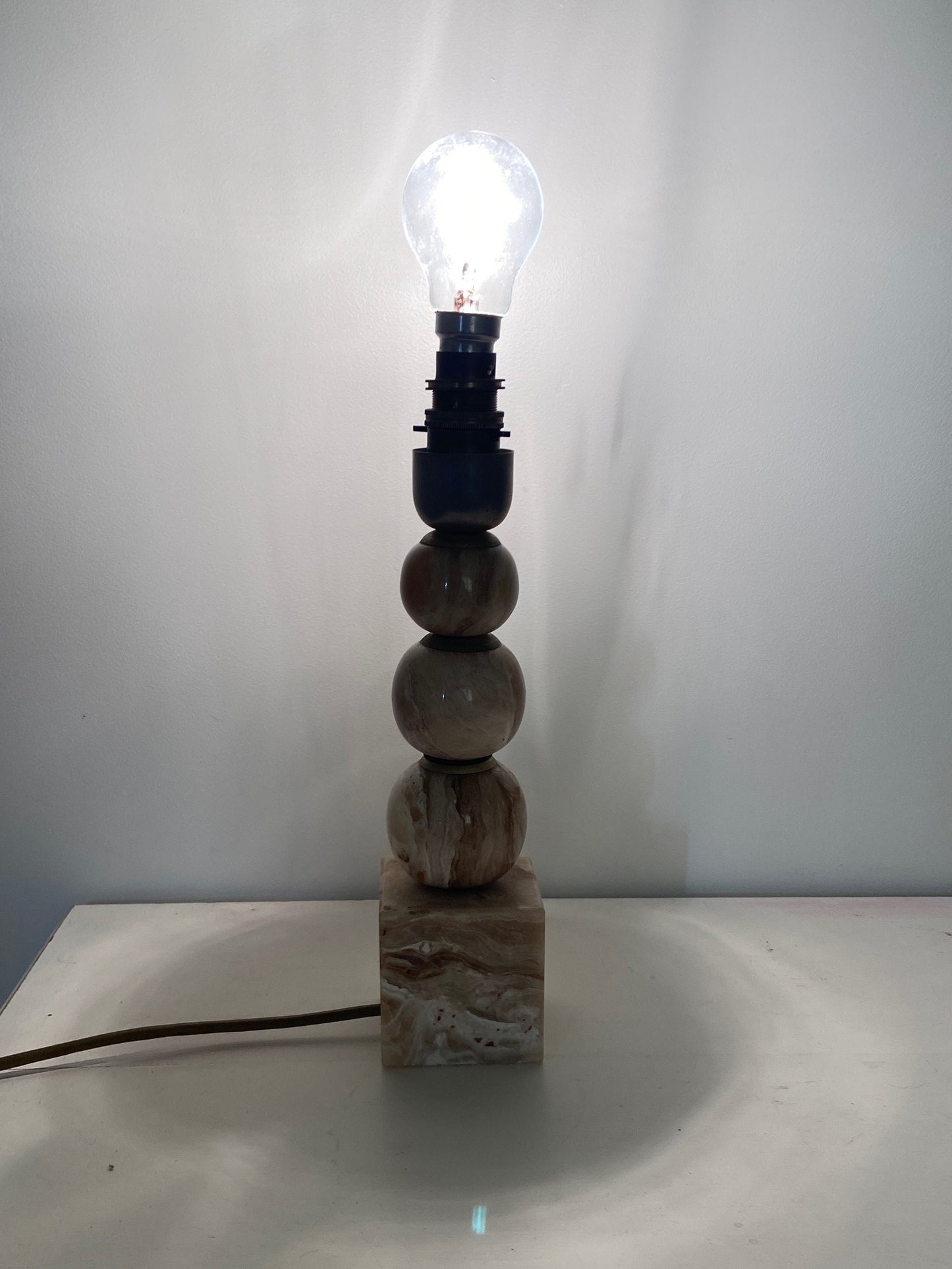 Superb Retro Shape Onyx Marble lamp - true vintage - balls and base - 30cm tall - working vintage onyx lamp