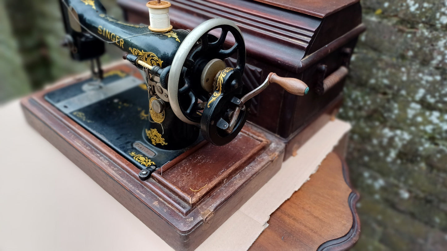 Beautiful Genuine Victorian Singer Sewing Machine Functional. Industrial.