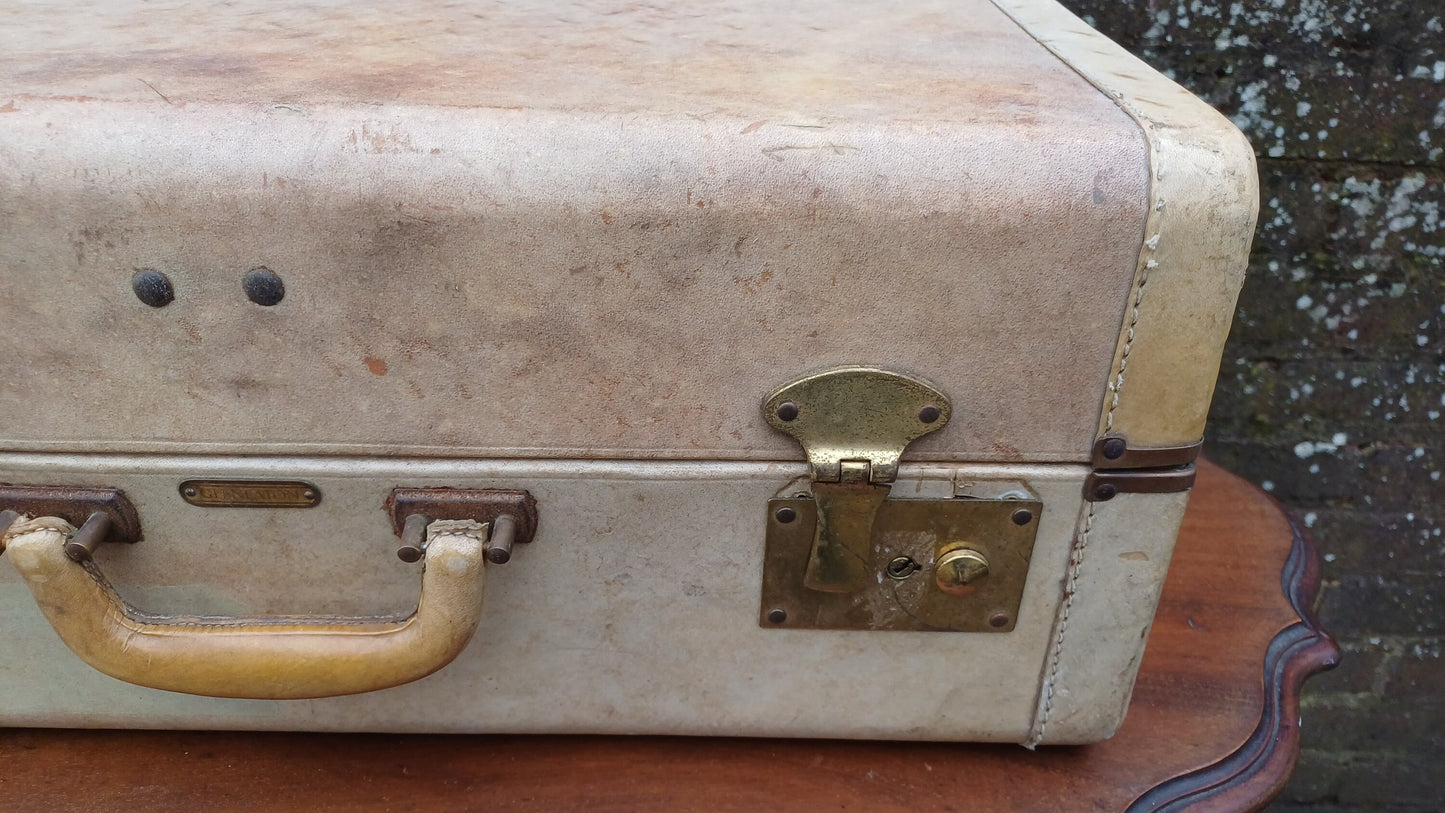Superb Top Quality Gleneaton Suitcase Brass Fixings Amazing Internal Wardrobe