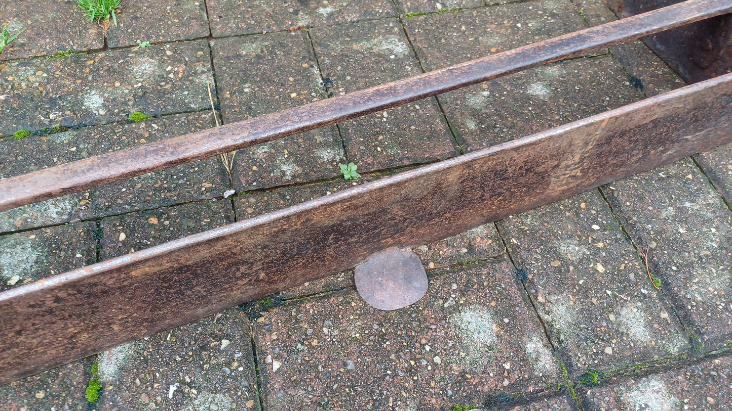 Small Heavy Vintage Victorian Iron Fender Fireplace Fire Guard.