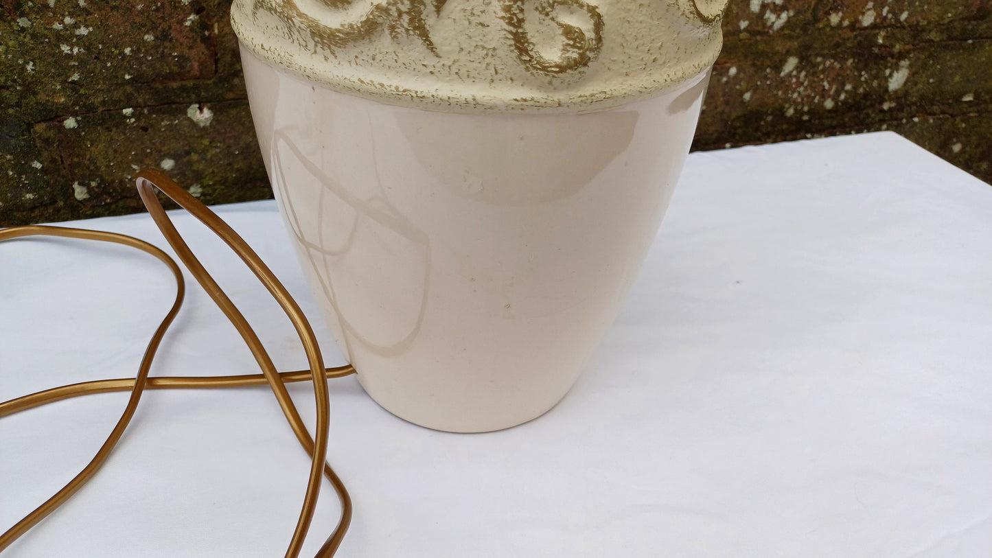 Large 1990s ceramic cream table lamp with Gold pottery effect relief and detail - 37cm tall - working condition