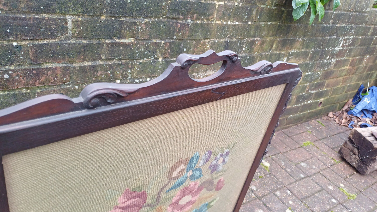 Superb Vintage Mahogany Victorian Tapestry Glazed Fire Screen Ball and Claw Feet