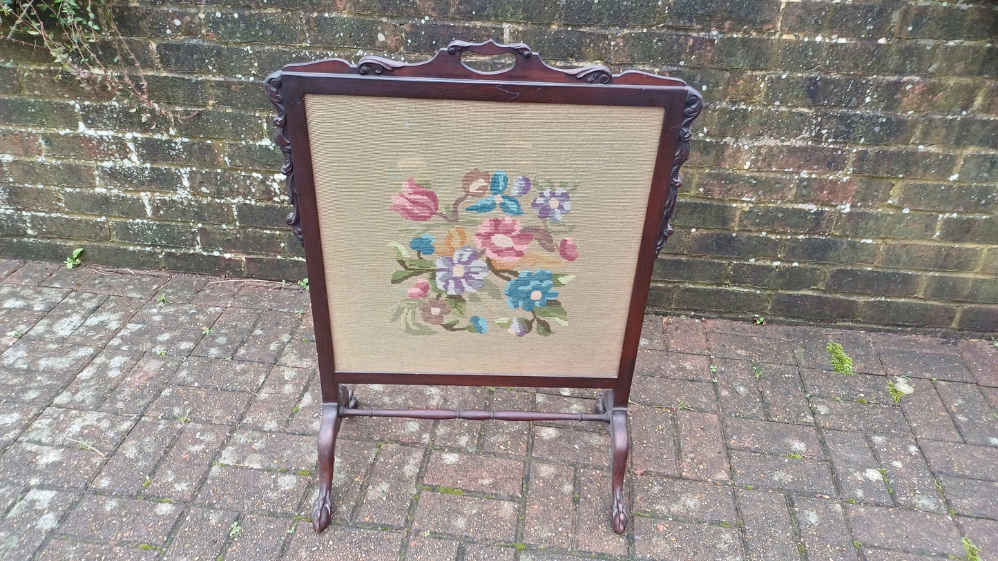 Superb Vintage Mahogany Victorian Tapestry Glazed Fire Screen Ball and Claw Feet
