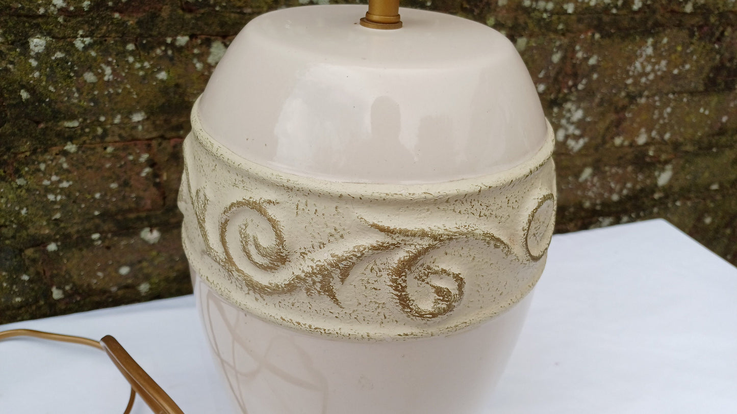 Large 1990s ceramic cream table lamp with Gold pottery effect relief and detail - 37cm tall - working condition
