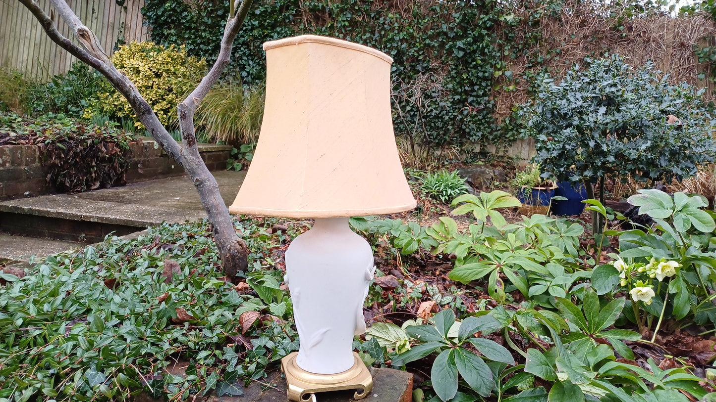 Elegant Vintage Ceramic Lamp with Shade and Moulded Flower Motif Base on Brass Base. Quality Lamp. Working Condition.