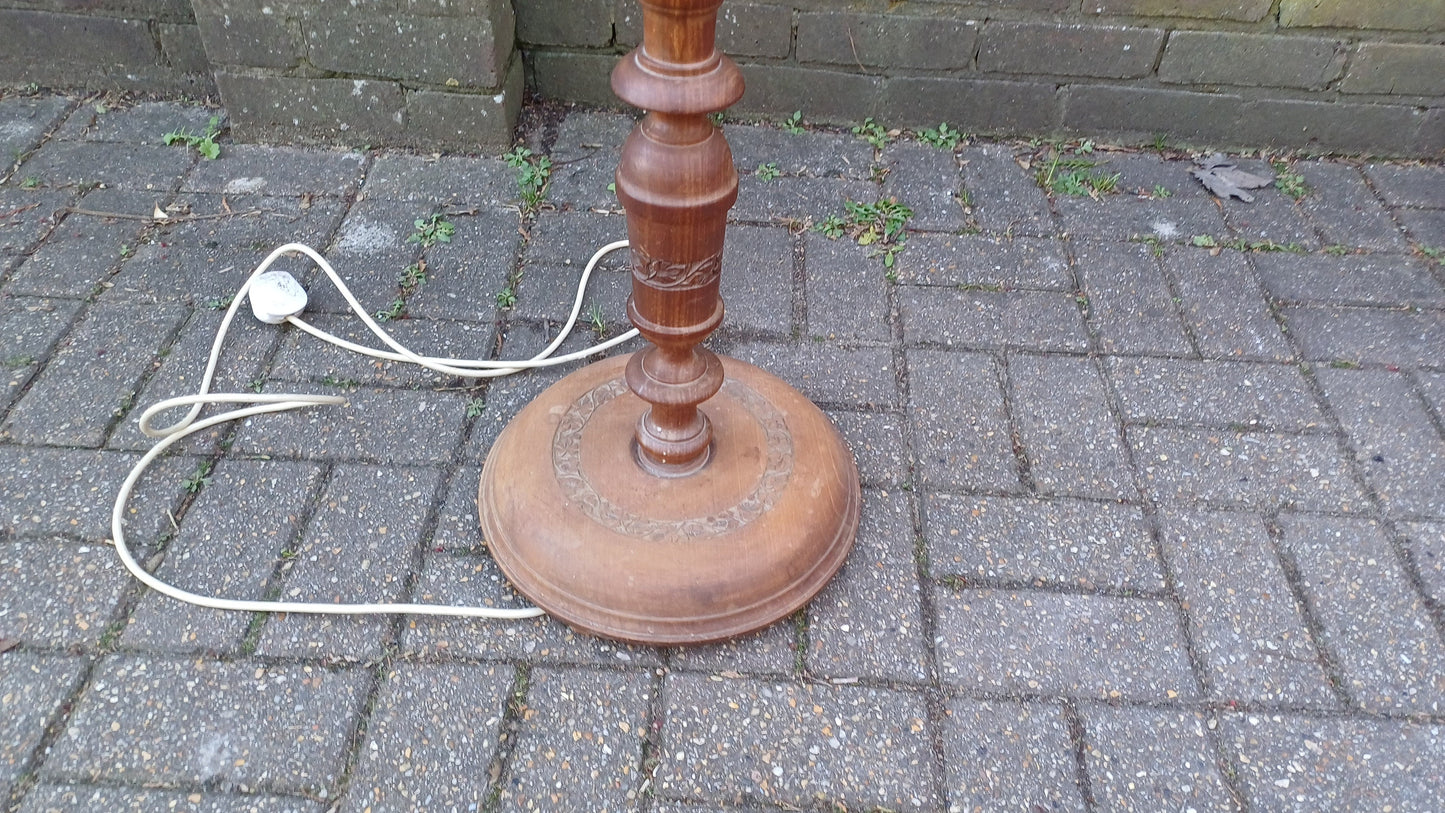 Vintage Carved Oriental Style Hardwood Standard Lamp Working.