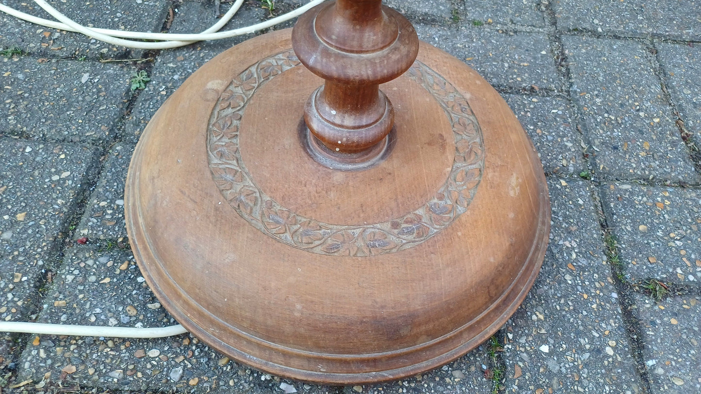 Vintage Carved Oriental Style Hardwood Standard Lamp Working.