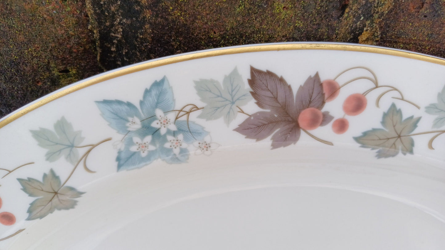 Two Pair of Royal Doulton Serving Plates Fish Meat or Pastries Mid 20th Century Excellent Condition Camelot and Woodland