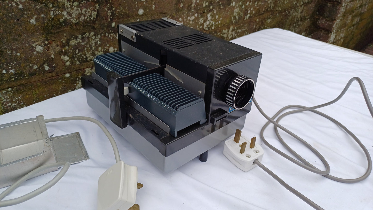 Two Vintage Retro Slide Projectors Leitz Wetzlar Rank Aldis