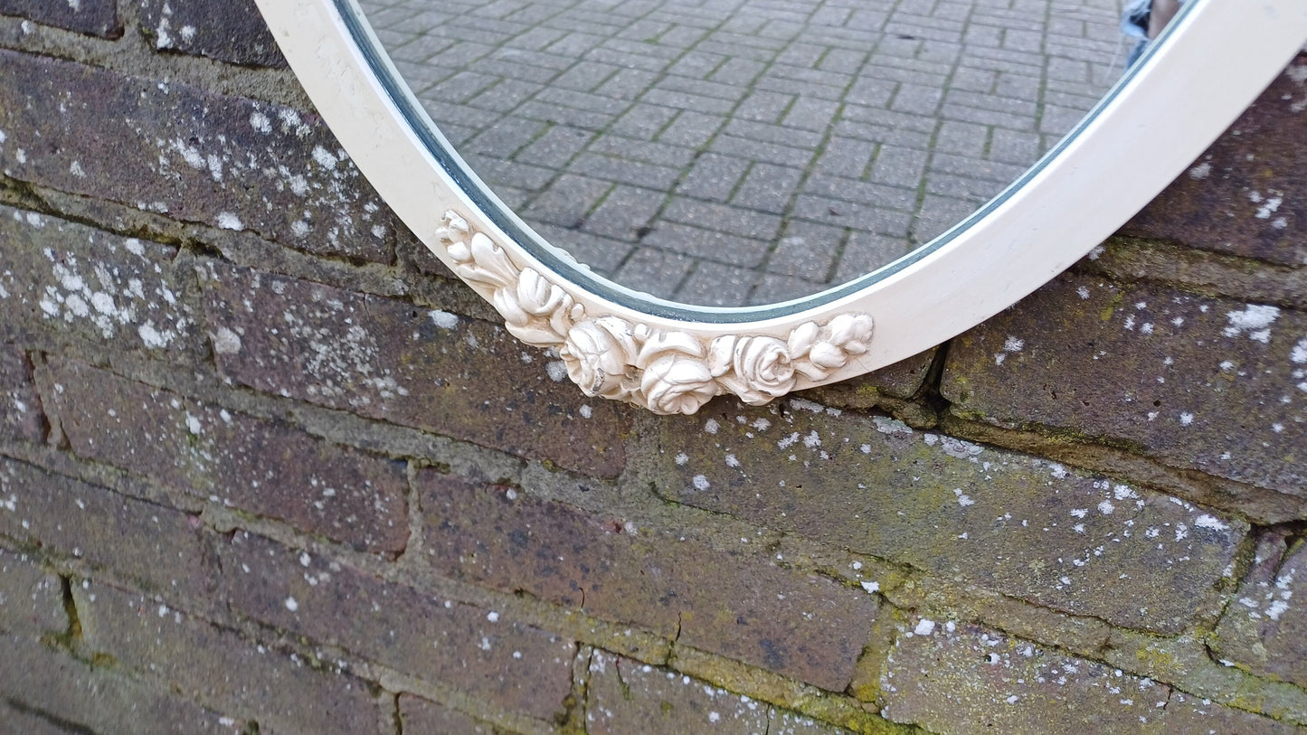 Vintage 80s Oval Painted Mirror Floral Flower Decoration Motif.