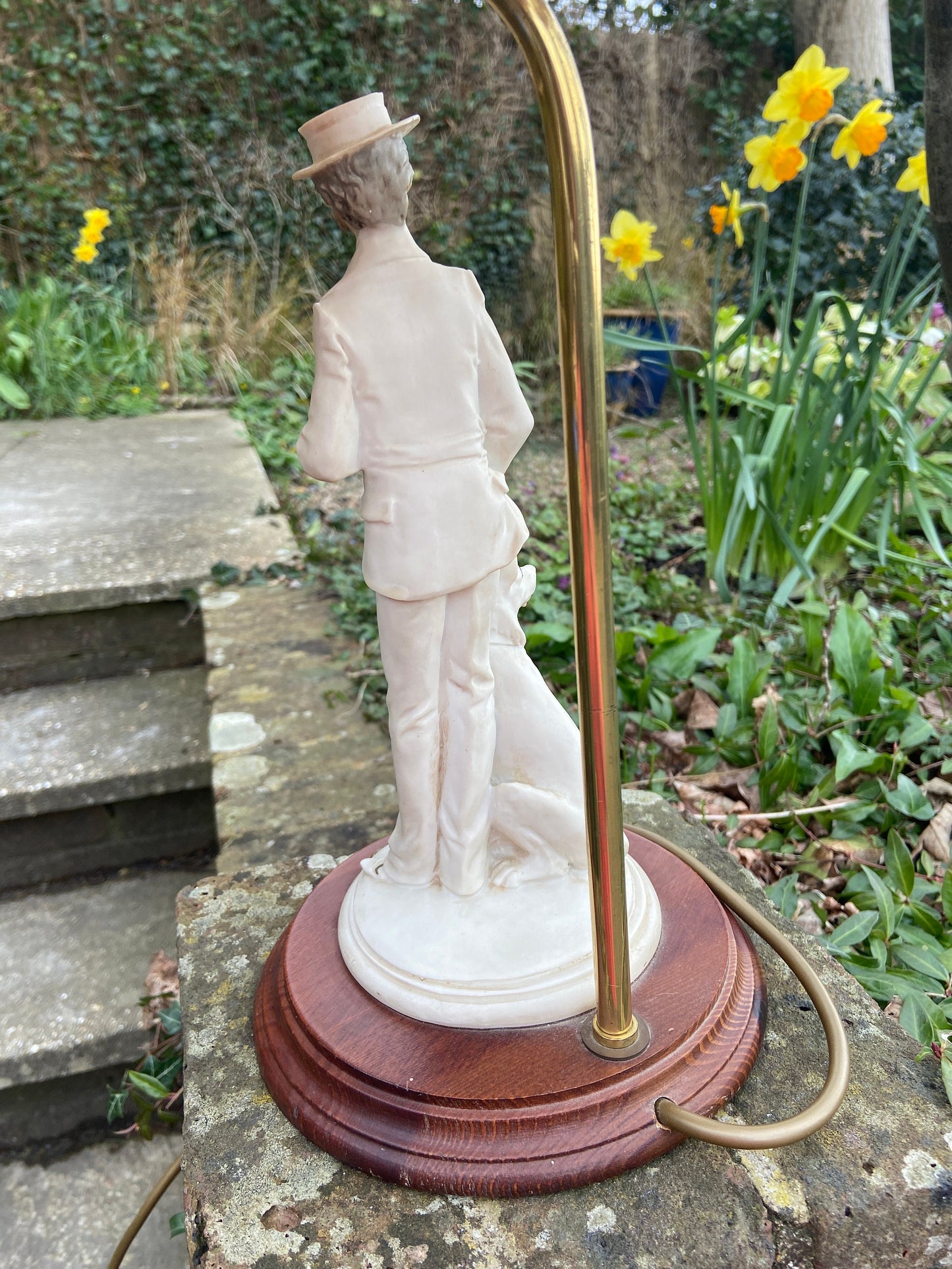 A. Belcari Capodimonte vintage lamp (Man with Dog) and shade, made in Italy - excellent vintage condition and working.