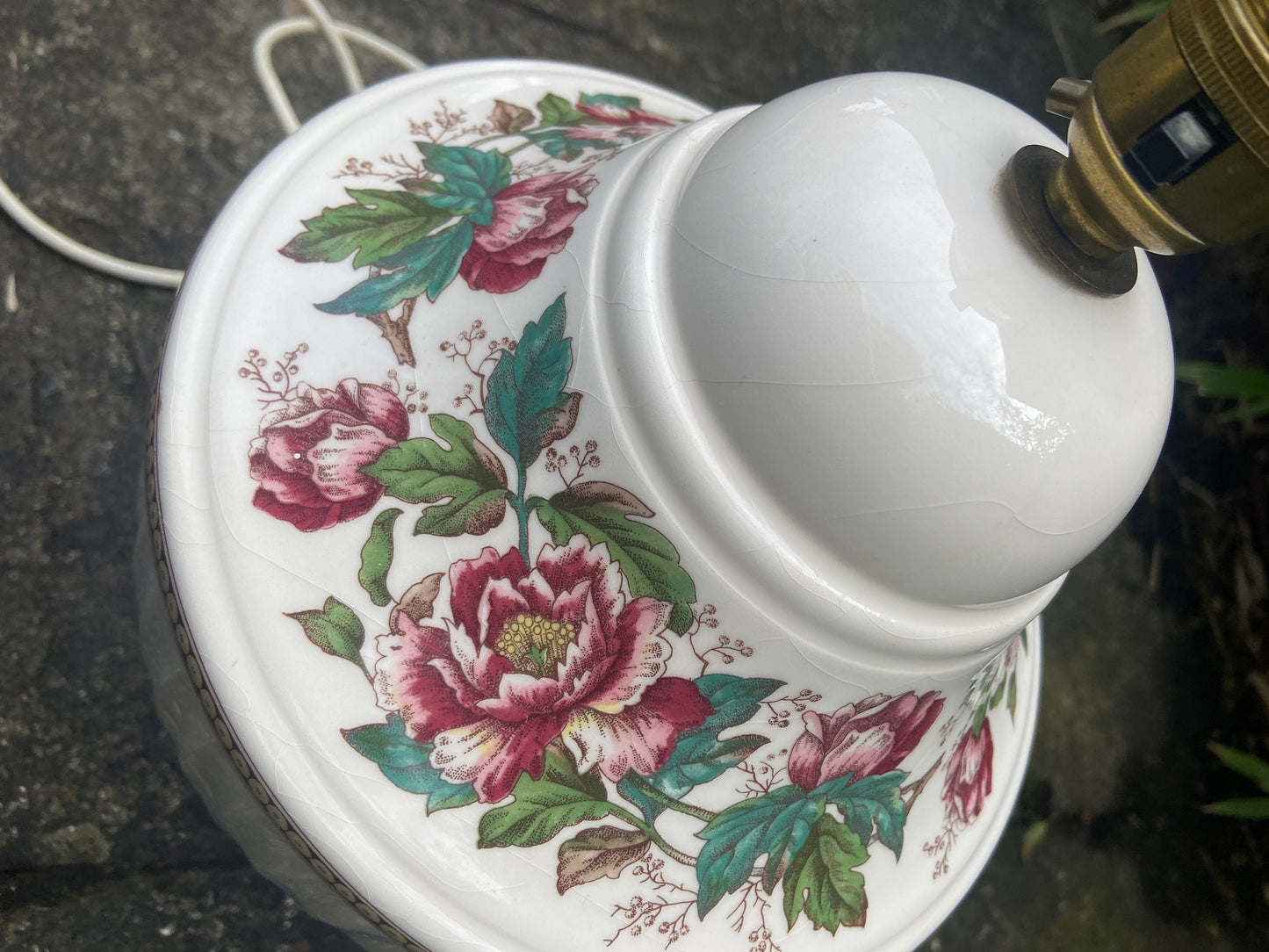 1920s Floral China Urn Style Lamp with floral transfers, excellent condition, working order, large size