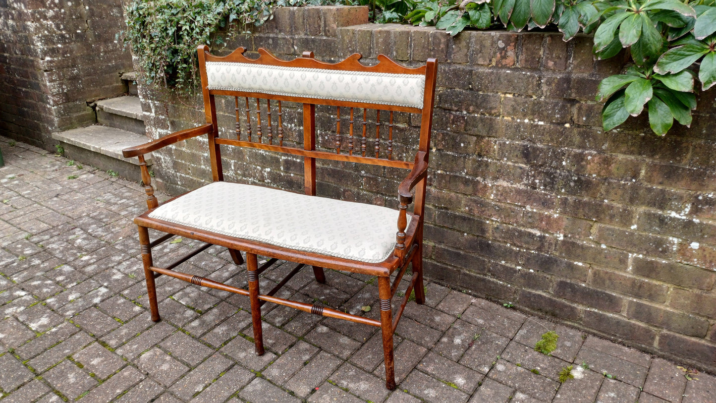 Beautiful Double Seated Edwardian Mahogany Upholstered Chair