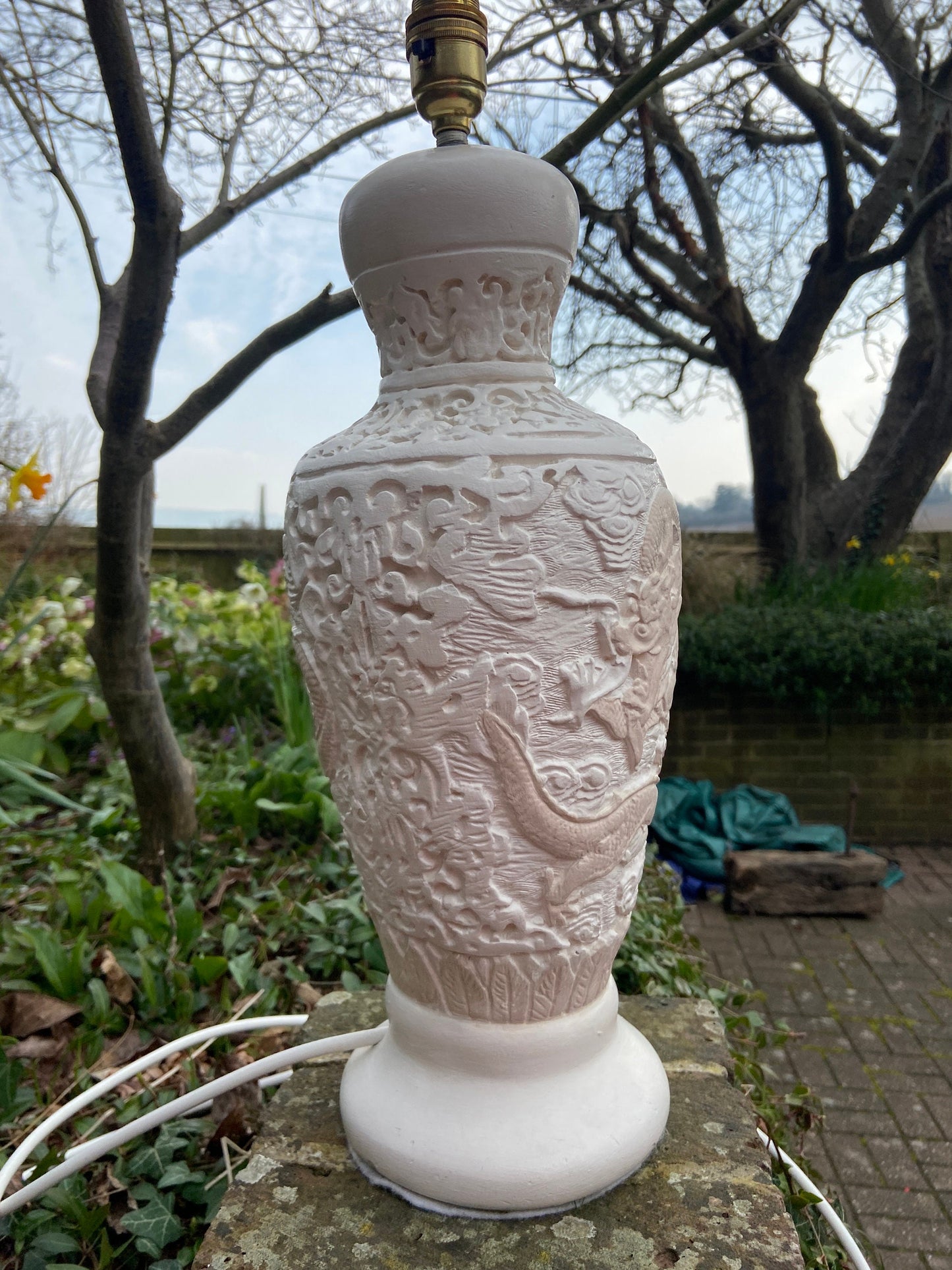 Large vintage Oriental Dragon style handcrafted and handpainted plastercast lamp - dragon detail, cream and beige